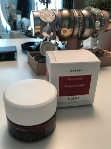 93F1B0D3-3526-46D1-8027-C33A10059DB1